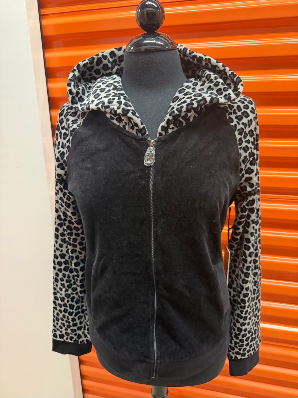 NWT Juicy Couture Women’s Velour Black Hoodie Jacket with Leopard Trim Size L